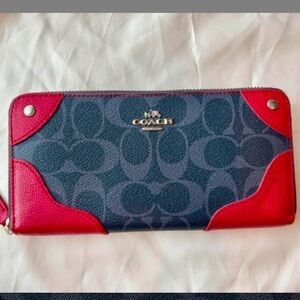 Coach zip aroundd wallet